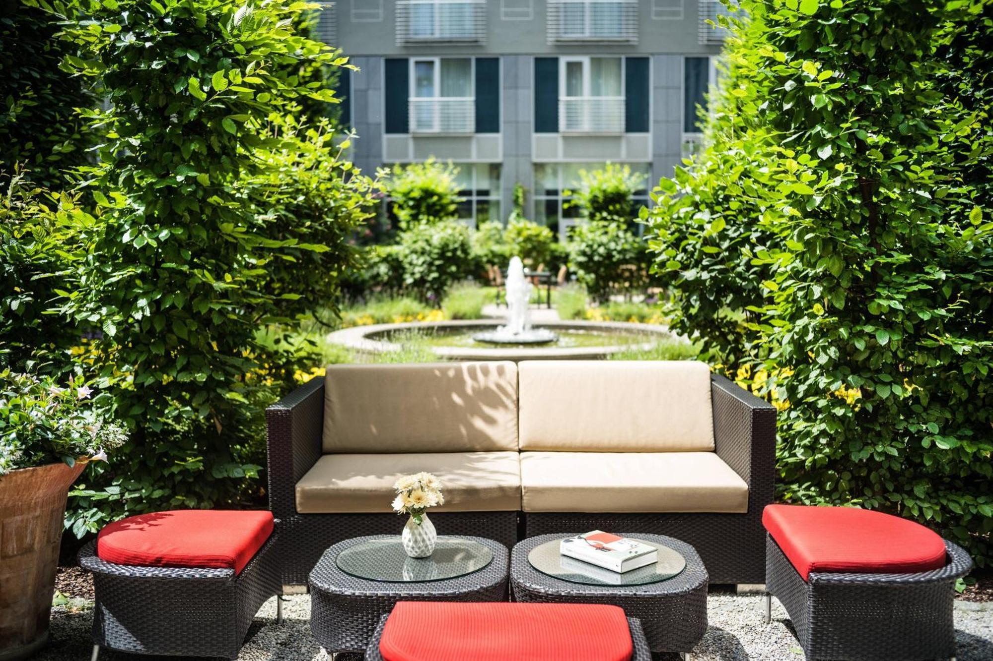 Le Meridien München Eksteriør billede Garden