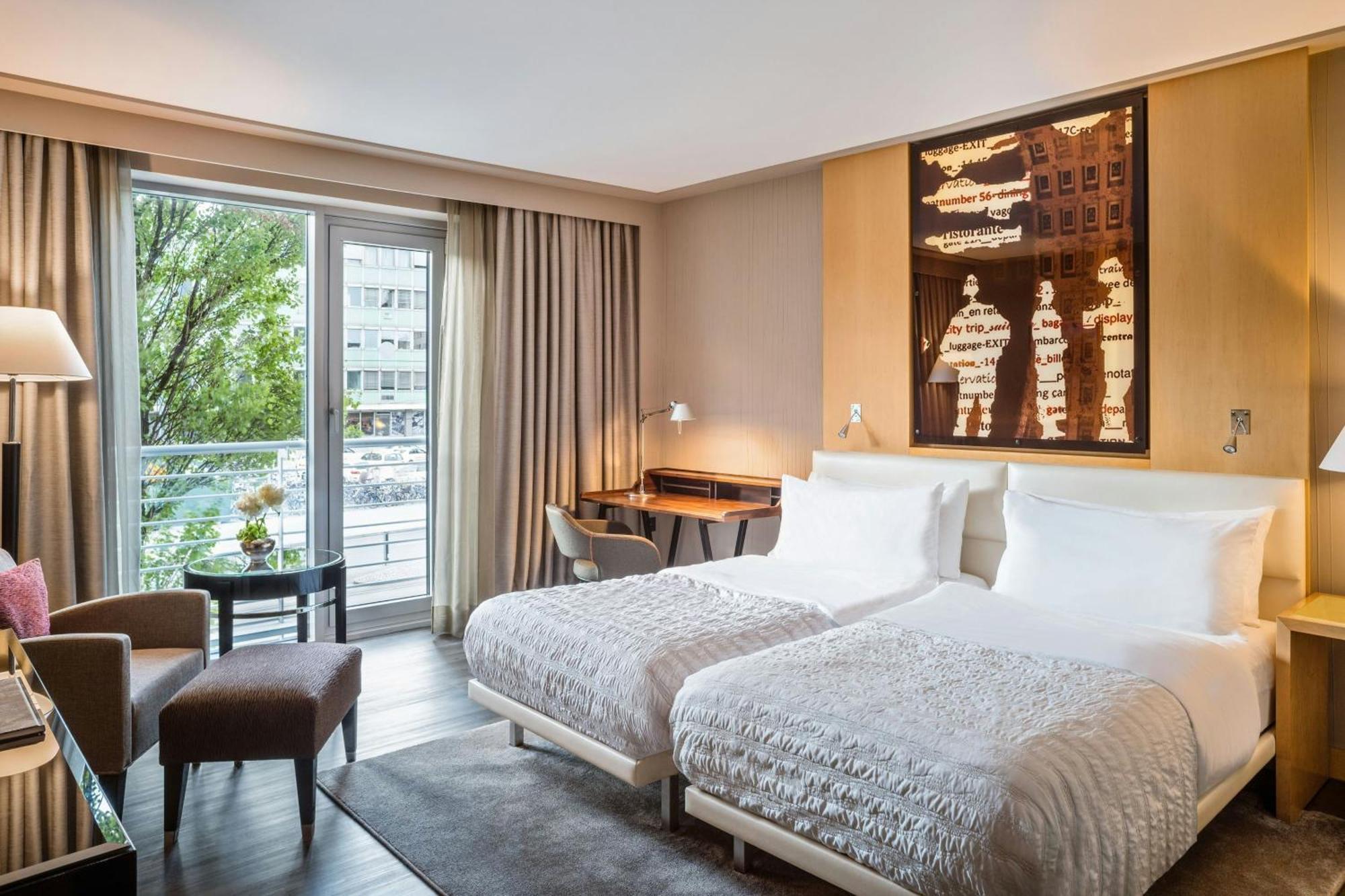 Le Meridien München Eksteriør billede Deluxe room