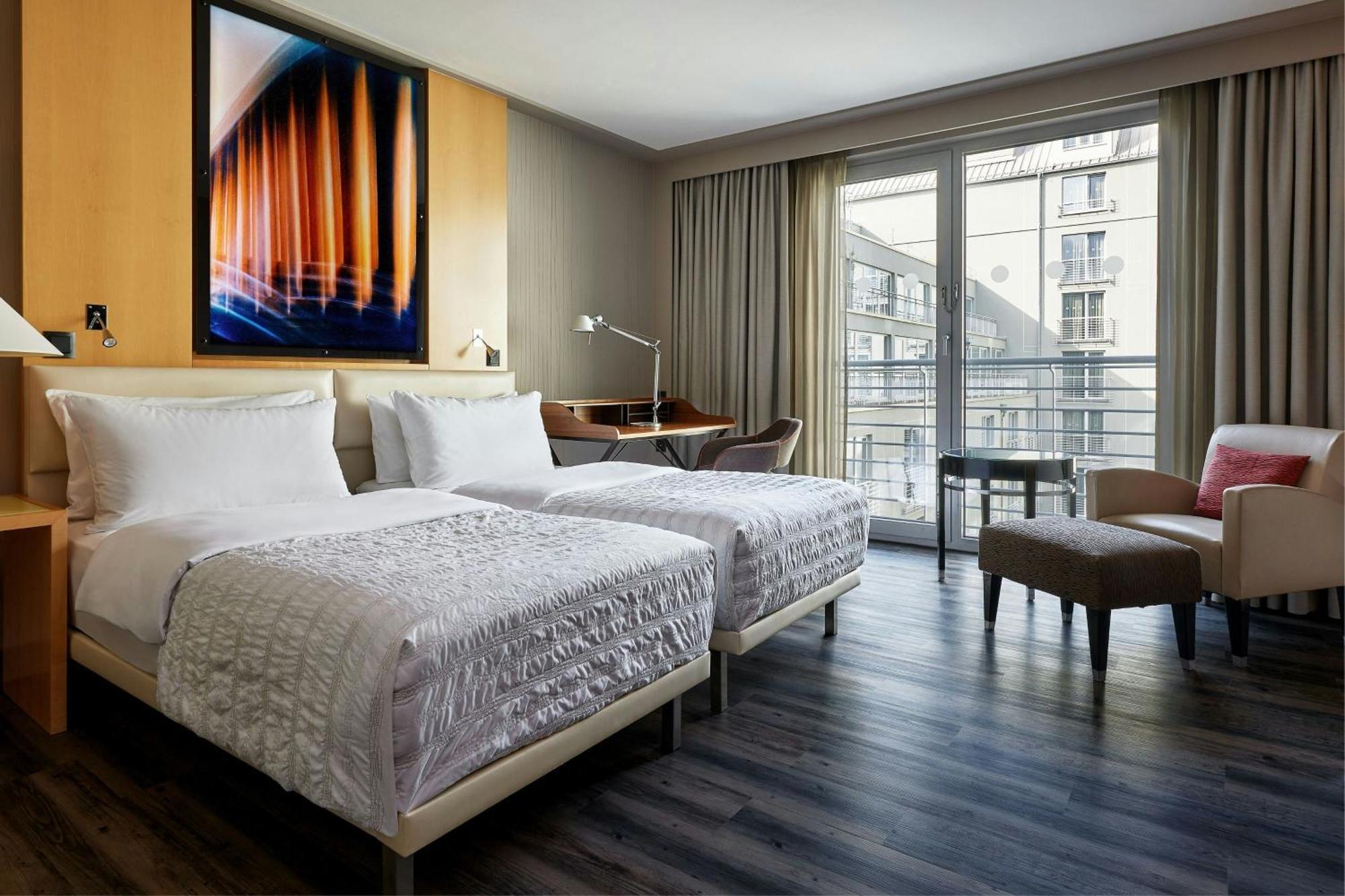 Le Meridien München Eksteriør billede Deluxe room