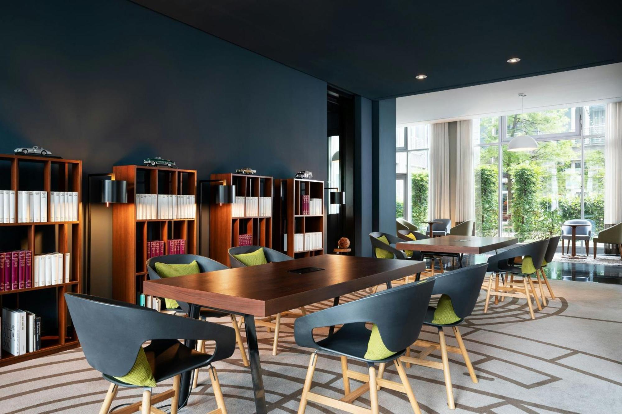 Le Meridien München Eksteriør billede Library