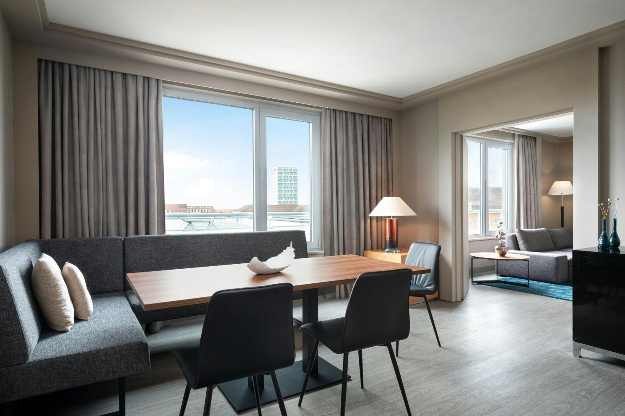 Le Meridien München Eksteriør billede Suite at the Hotel